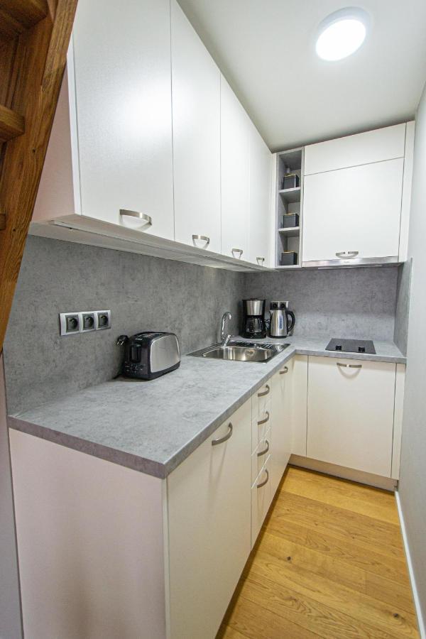 Main Train Station Apartment Close To The The Main Square! Prague Exterior photo