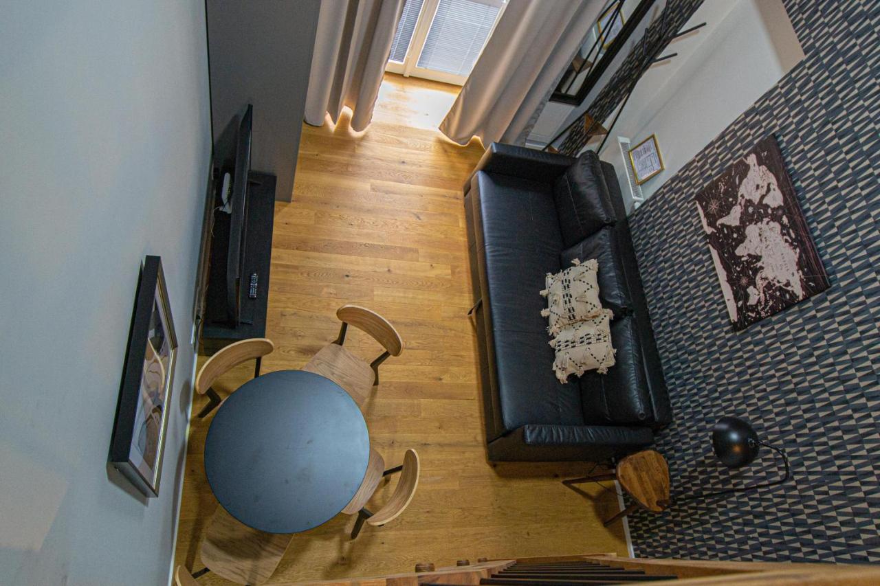 Main Train Station Apartment Close To The The Main Square! Prague Exterior photo
